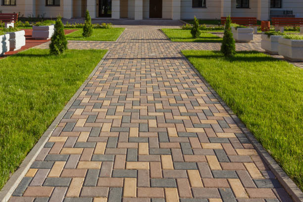 Best Professional Driveway Pavers  in Westlake Vlage, IL